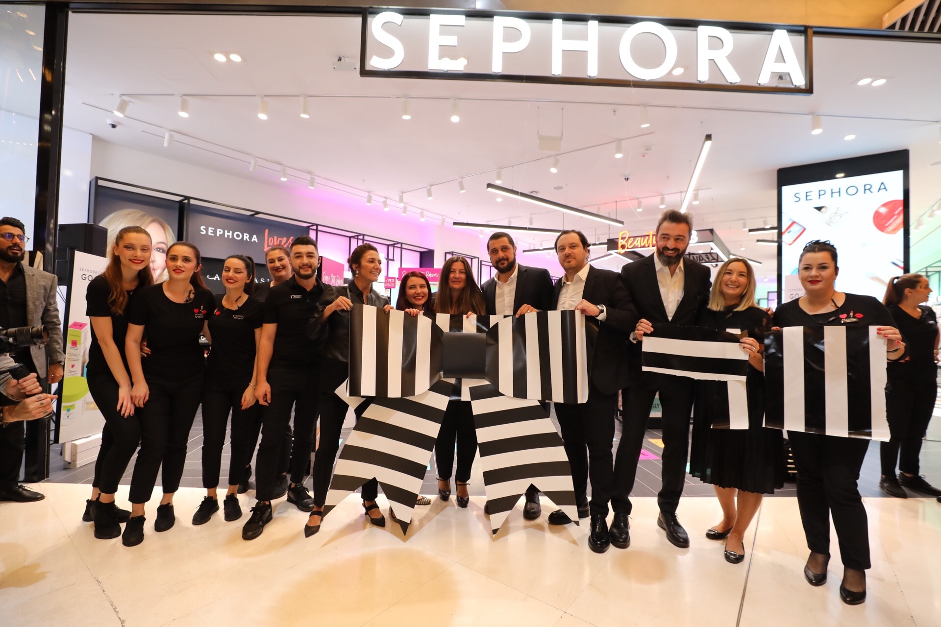 SEPHORA TÜRKİYE EN BÜYÜK MAĞAZA ZORLUDA
