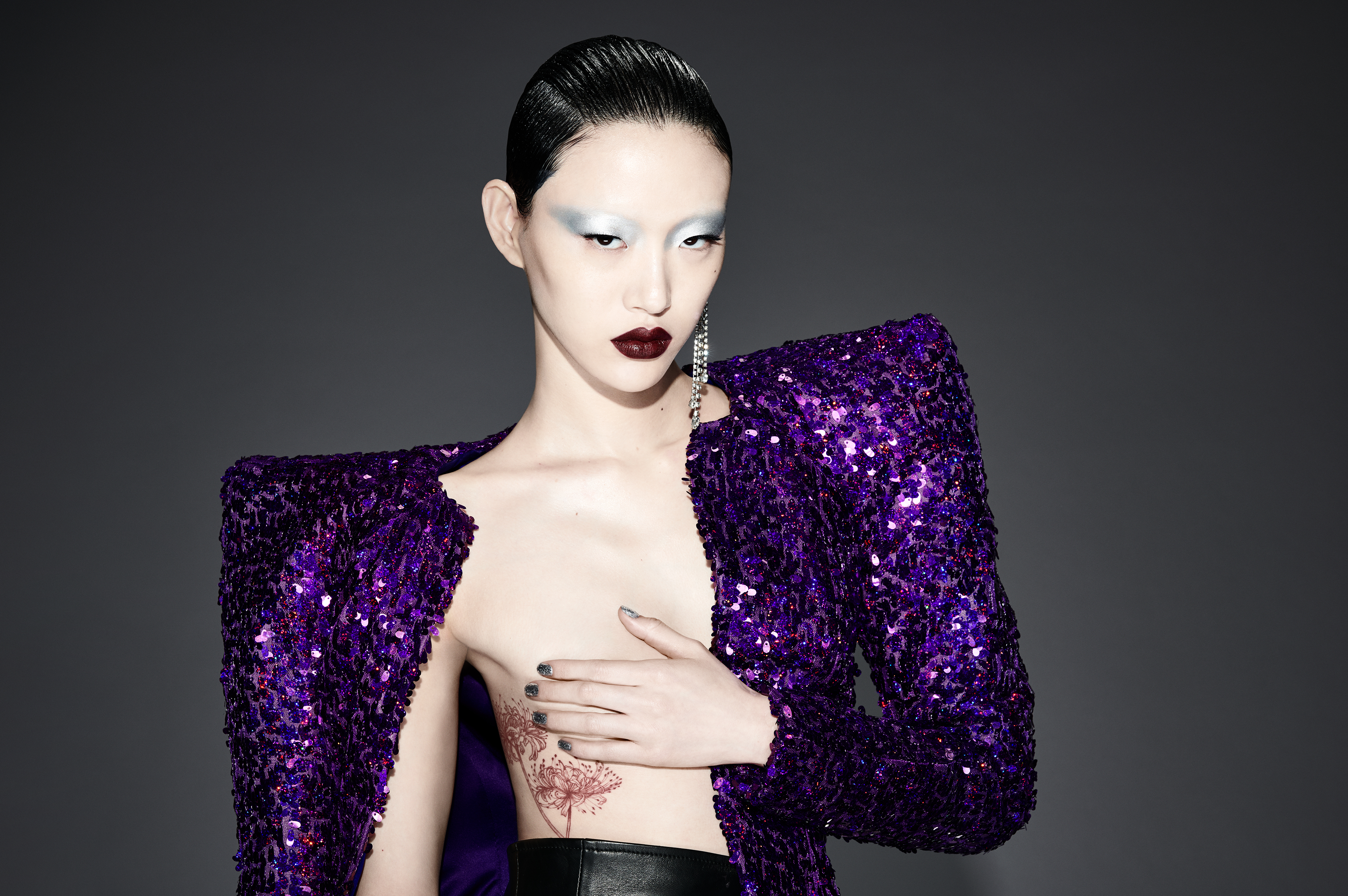 THE LIPSTICK COLLECTION NARS 25: 25 YILDIR GÜZELLİK KURALLARINI YIKIYOR 
