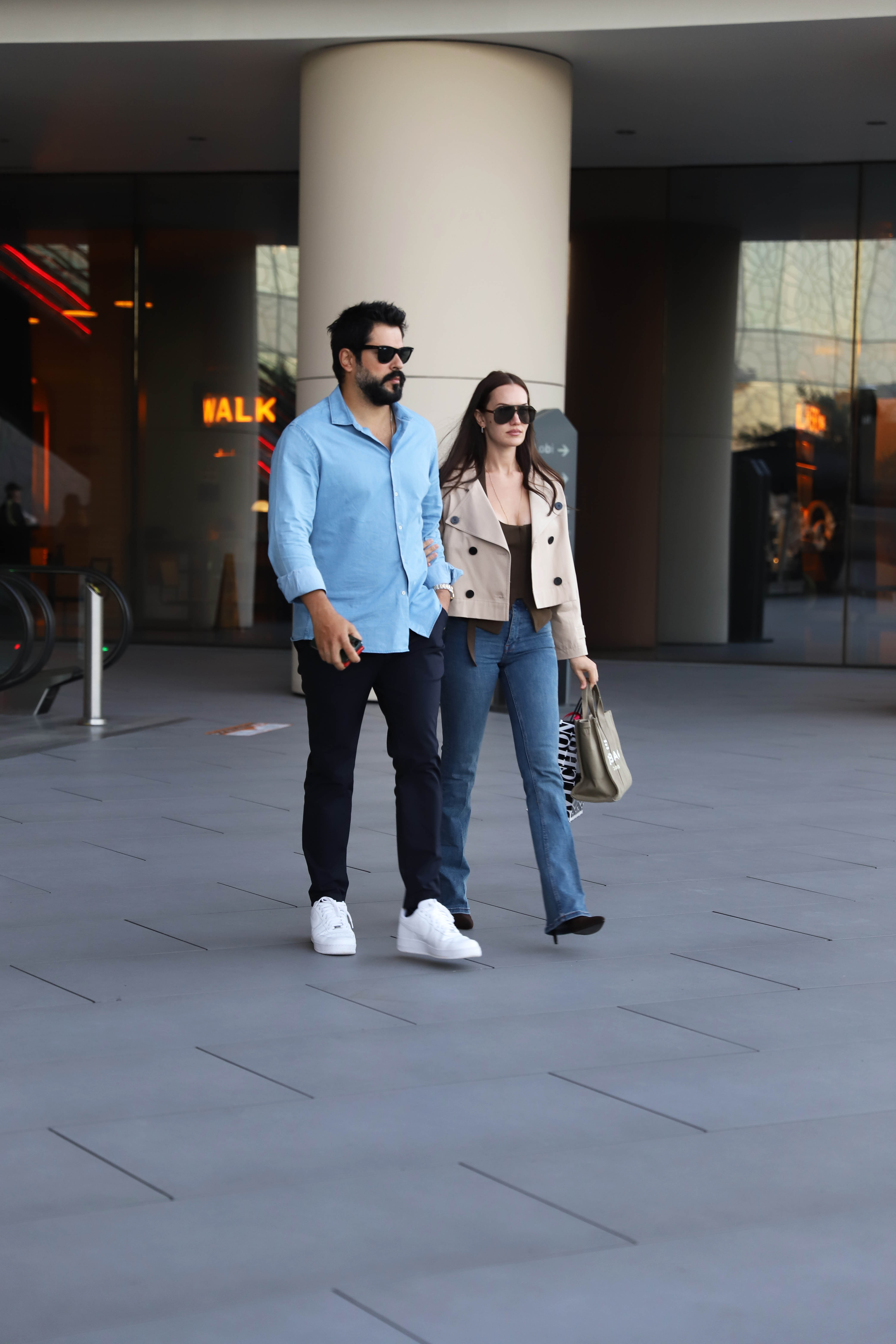 BURAK ÖZÇİVİT-FAHRİYE EVCEN & OKTAY KAYNARCA 