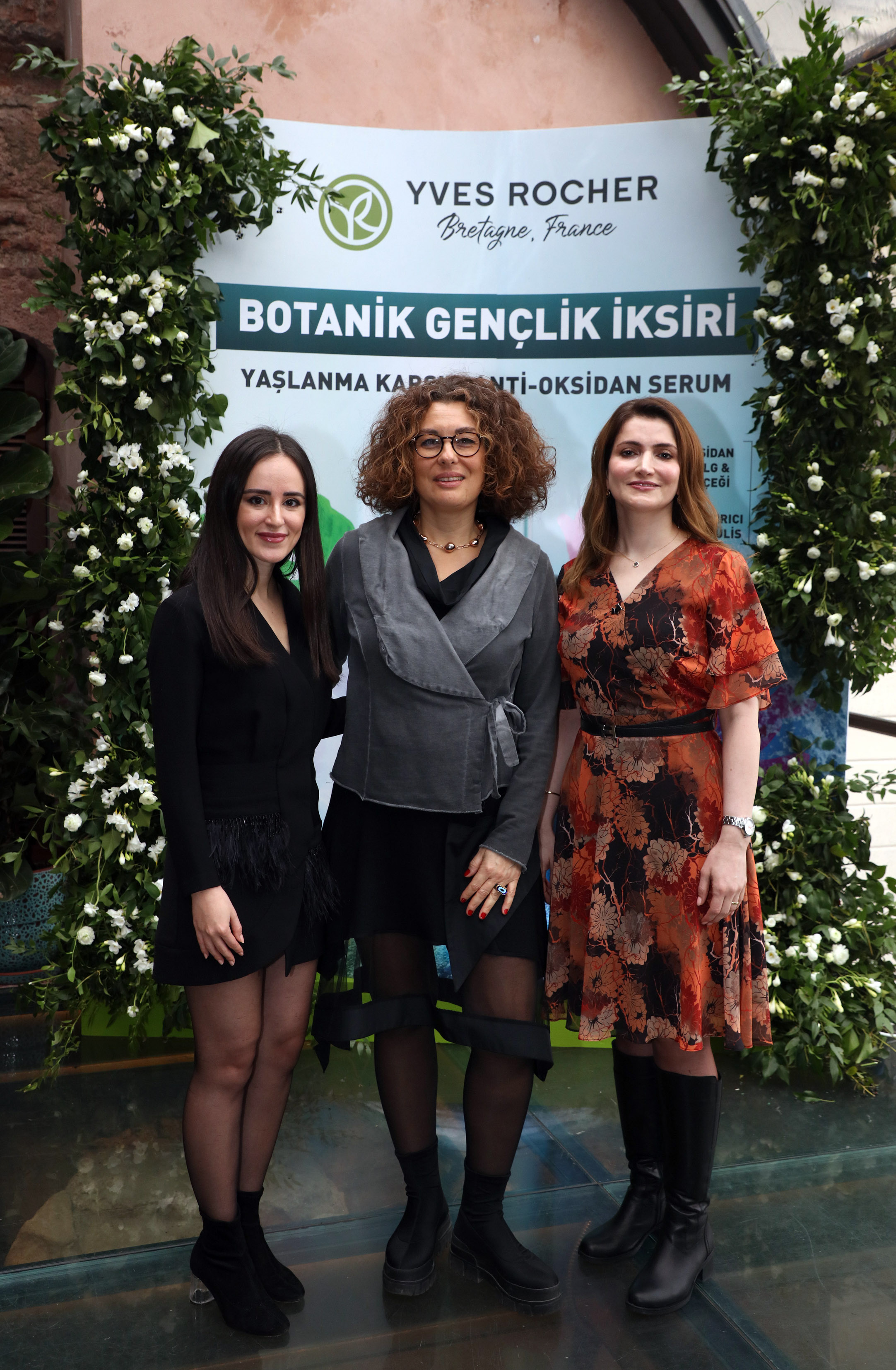 YVES ROCHER, DETOKS ETKİLİ ELİXİR BOTANIQUE SERİSİNİ ÖZEL DAVET İLE TANITTI