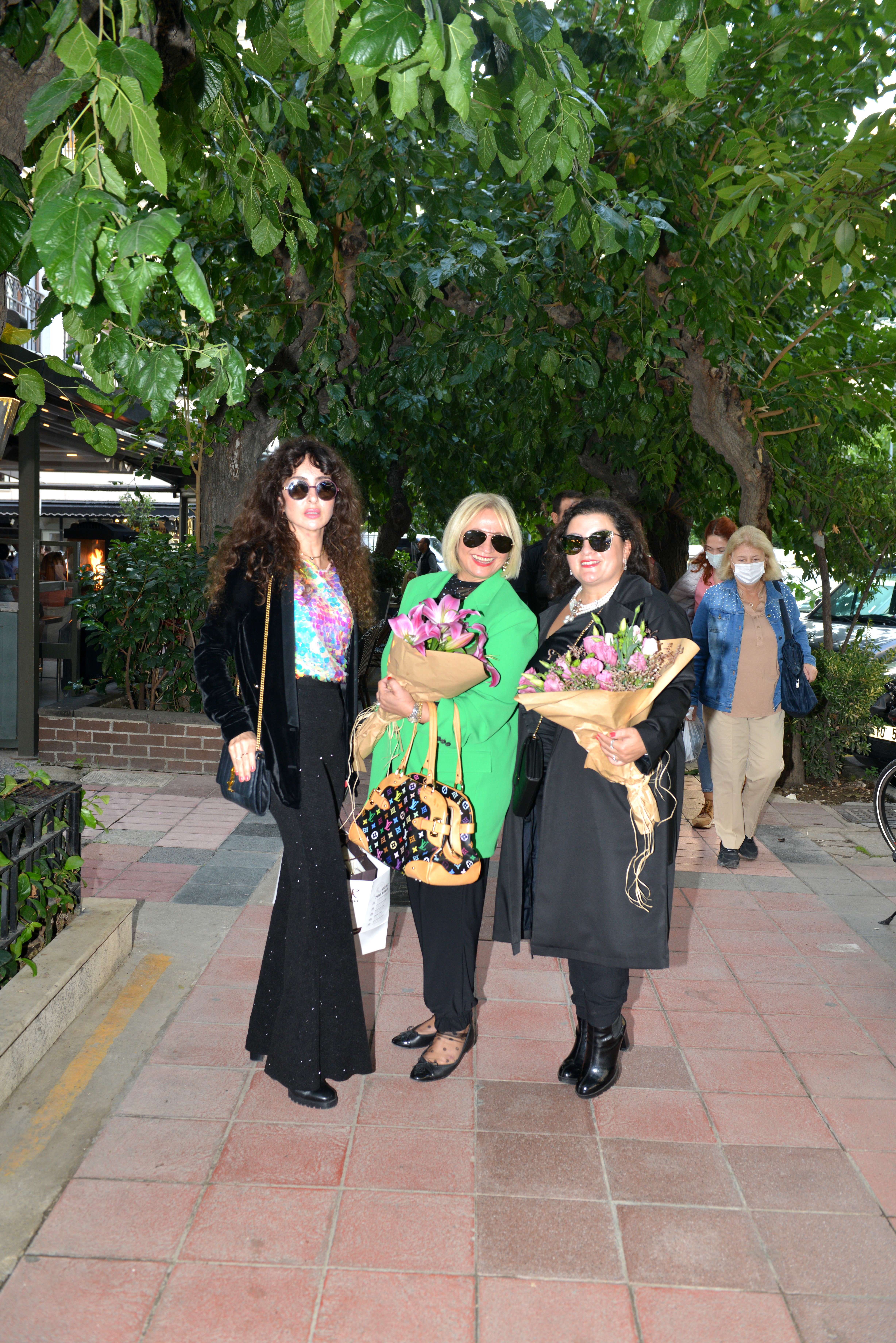 Emine Ağca, Gonca Aslan ve Hülya Gültekin 